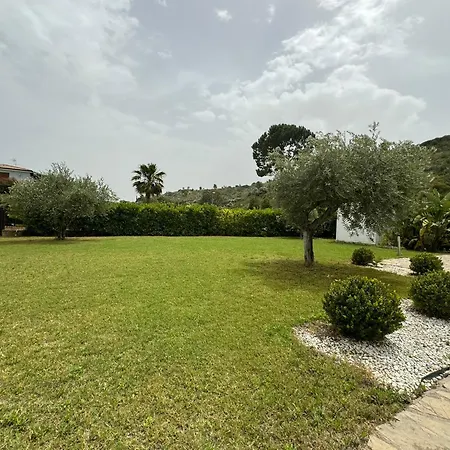 Holiday home Elemiri *